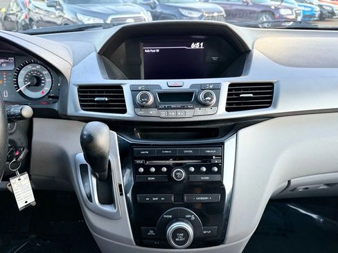 Used 2012 Honda Odyssey EX-L image 32