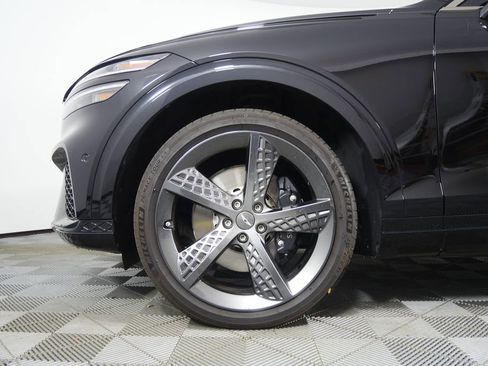 Used 2024 Genesis GV70 3.5T Sport w/ Sport Prestige Package image 7