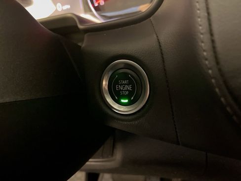 Used 2021 Chevrolet Tahoe Z71 image 36