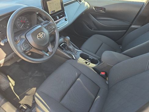 Certified 2025 Toyota Corolla LE FWD image 9