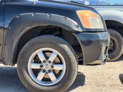 Used 2011 Nissan Titan PRO-4X image 5
