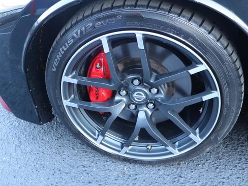 Used 2020 Nissan 370Z NISMO image 32