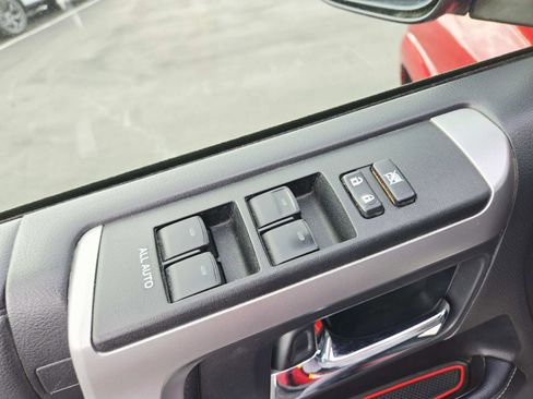 Used 2022 Toyota 4Runner SR5 AWD/4WD image 39