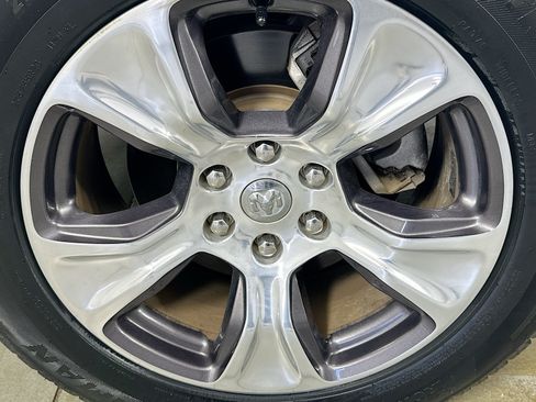 Used 2023 RAM 1500 Laramie AWD/4WD image 29