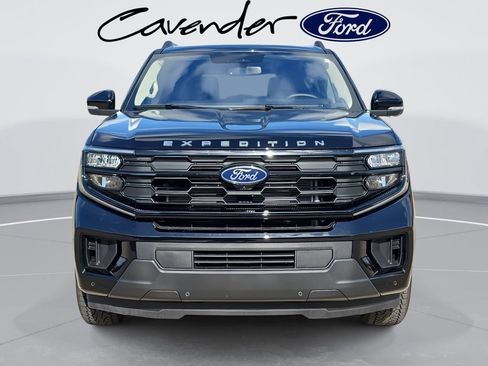 New 2025 Ford Expedition Active image 2