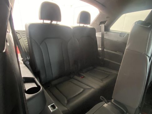 Used 2018 Audi Q7 3.0T Prestige image 19