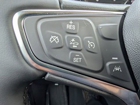 Used 2024 Chevrolet Equinox LT w/ LPO, Floor Liner Package FWD image 16