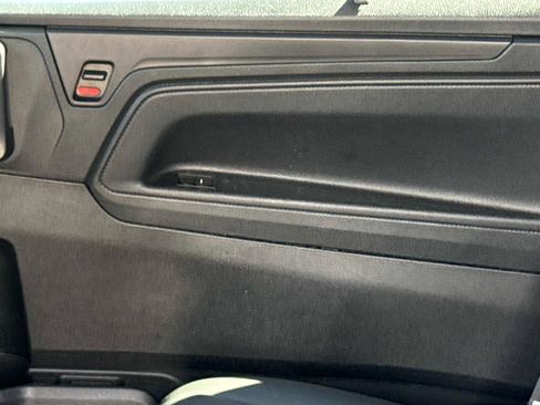 Certified 2025 Honda Odyssey Sport-L image 17