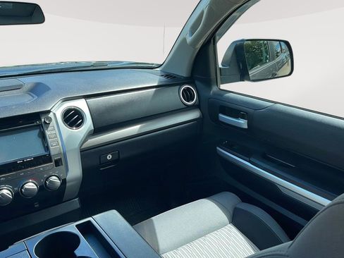 Used 2016 Toyota Tundra SR5 AWD/4WD image 19