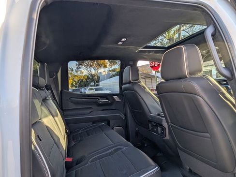 Used 2024 GMC Sierra 1500 AT4X image 19