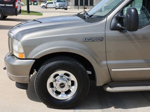 Used 2003 Ford Excursion Limited image 12