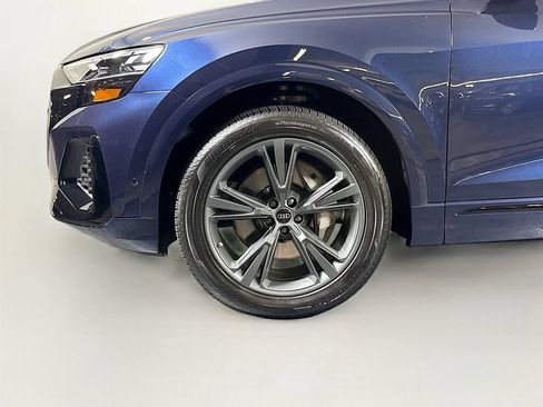Used 2026 Audi Q8 Premium w/ Convenience Plus Package AWD/4WD image 24