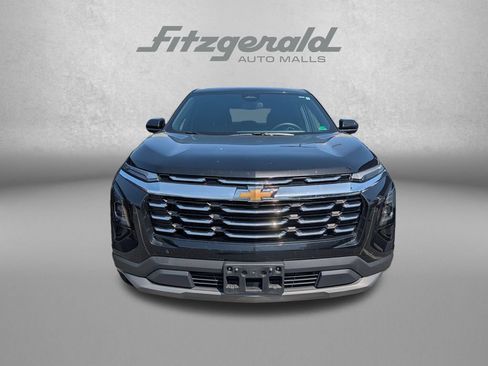 Used 2026 Chevrolet Equinox LT AWD/4WD image 2