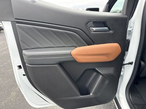 New 2026 GMC Canyon AT4 AWD/4WD image 32