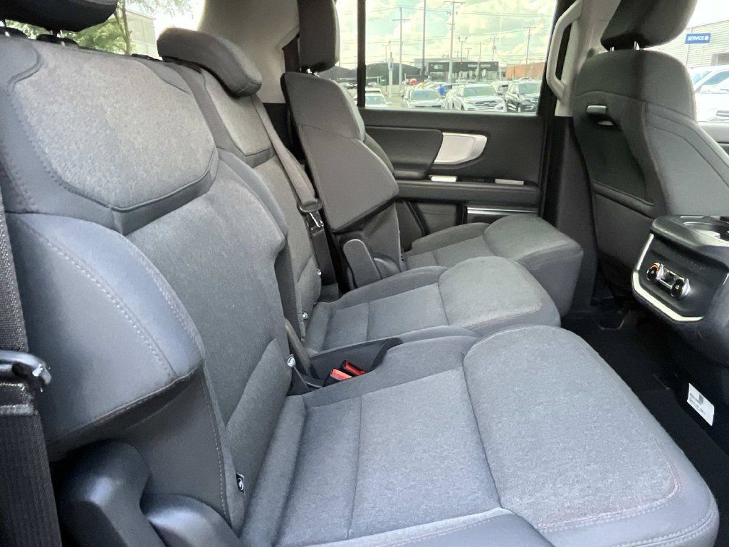 Certified 2025 Ford Expedition Max Active AWD/4WD image 28