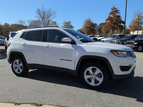 Certified 2021 Jeep Compass Latitude image 2