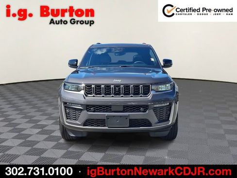 Used 2026 Jeep Grand Cherokee Limited w/ Luxury Tech Group II AWD/4WD image 2