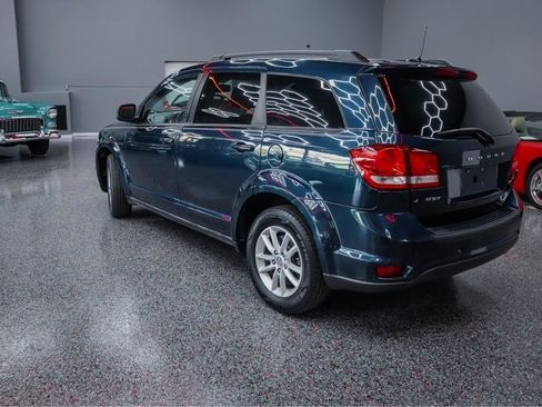 Used 2013 Dodge Journey SXT w/ Flexible Seating Group FWD image 4