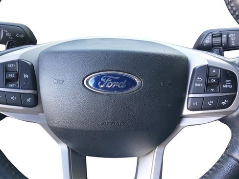 Used 2020 Ford Explorer XLT w/ Equipment Group 202A image 19
