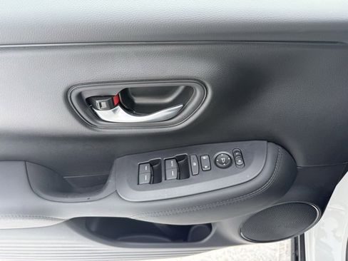New 2026 Honda HR-V LX image 16