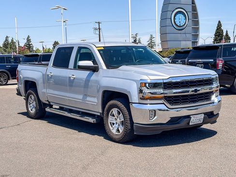 Used 2018 Chevrolet Silverado 1500 LT w/ All Star Edition RWD image 5