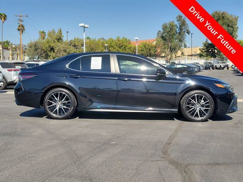 Used 2024 Toyota Camry SE w/ Blackout Package (TMS) FWD image 34