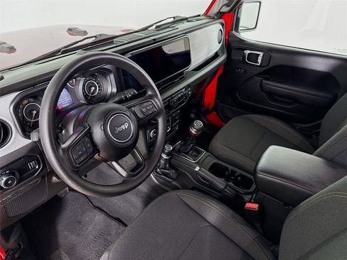 Used 2025 Jeep Wrangler Sport image 10