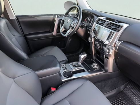 Used 2024 Toyota 4Runner SR5 Premium w/ Moonroof Package AWD/4WD image 31
