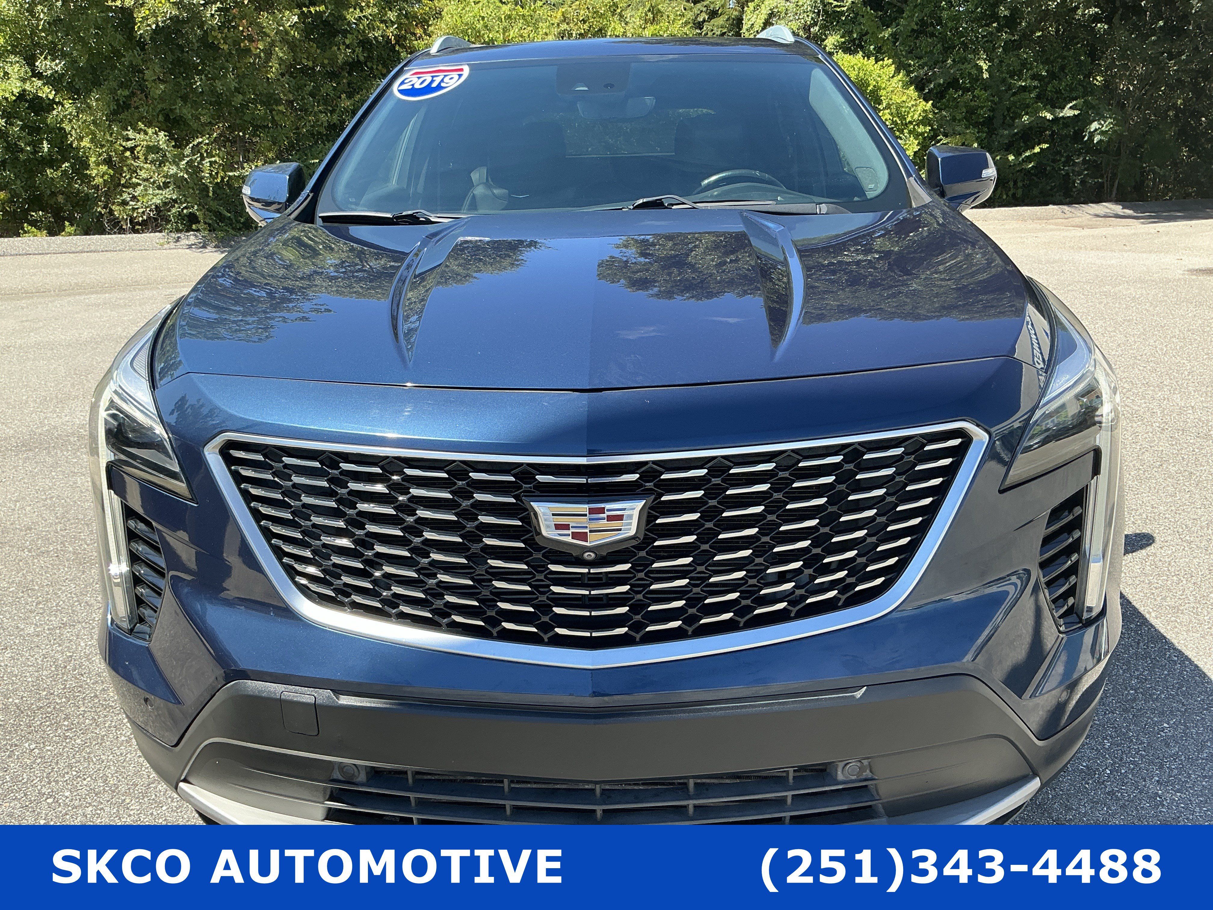 Used 2019 Cadillac XT4 Premium Luxury w/ Technology Package FWD image 8