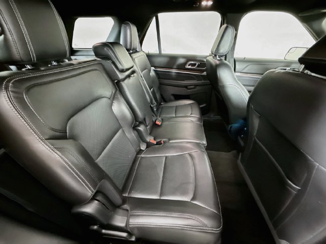 Used 2018 Ford Explorer Limited AWD/4WD image 29