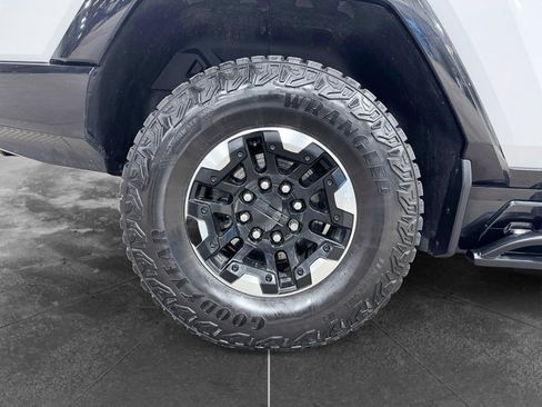 Used 2022 GMC Hummer EV Edition 1 w/ LPO, Illumination Package image 41