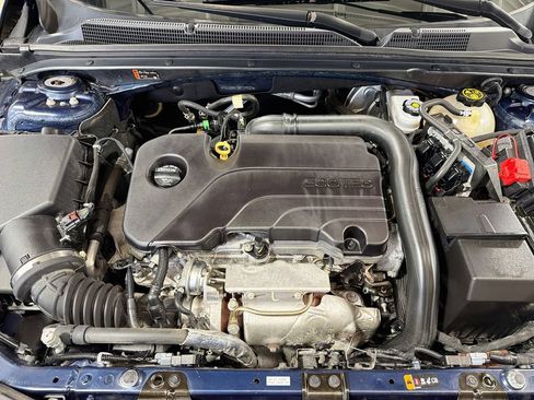 Used 2019 Chevrolet Malibu LT FWD image 30