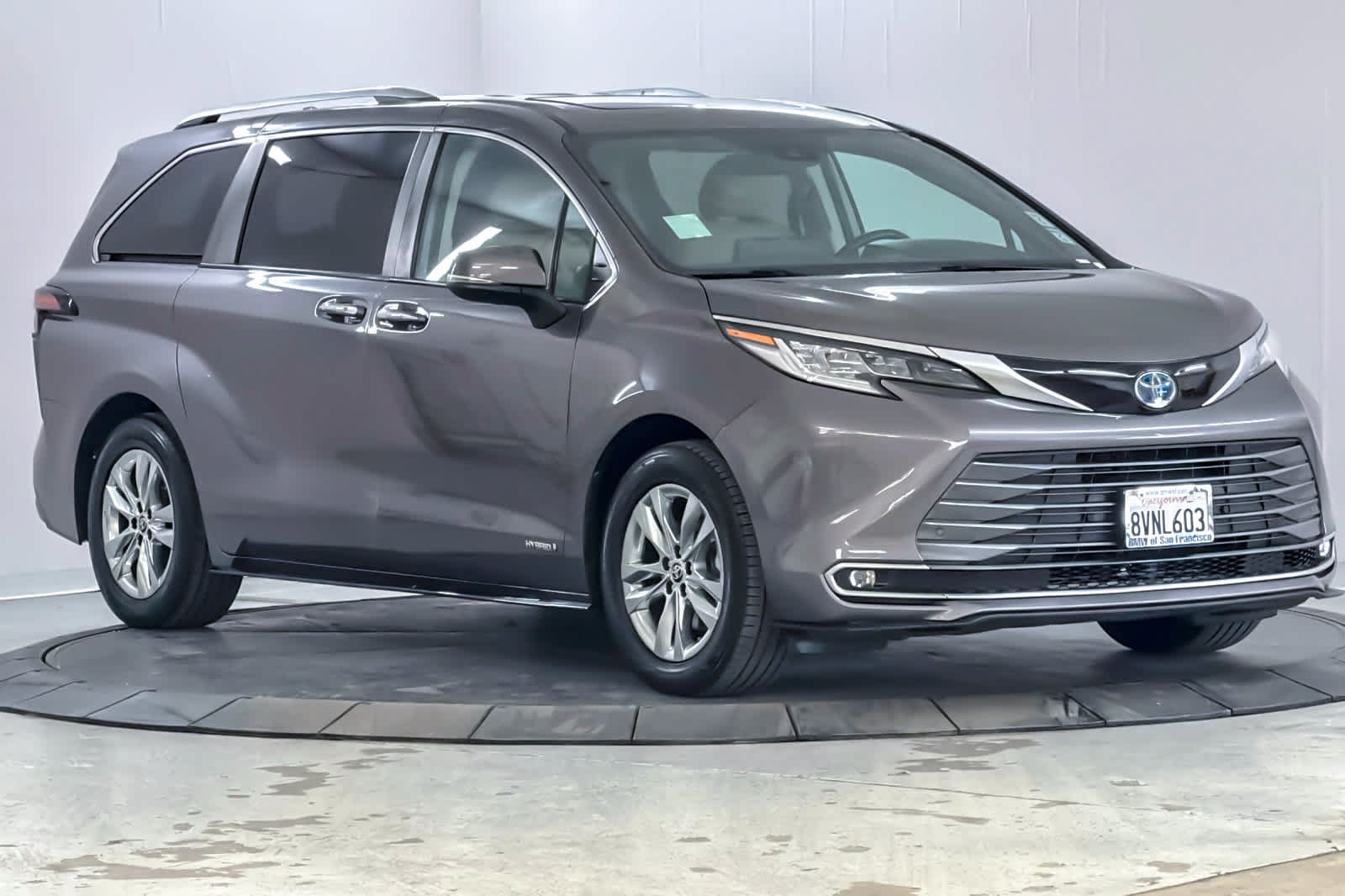 Used 2021 Toyota Sienna Limited AWD/4WD image 9