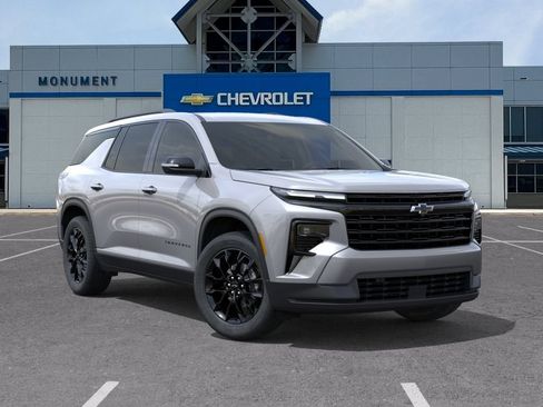 New 2026 Chevrolet Traverse LT w/ Midnight/Sport Edition FWD image 7