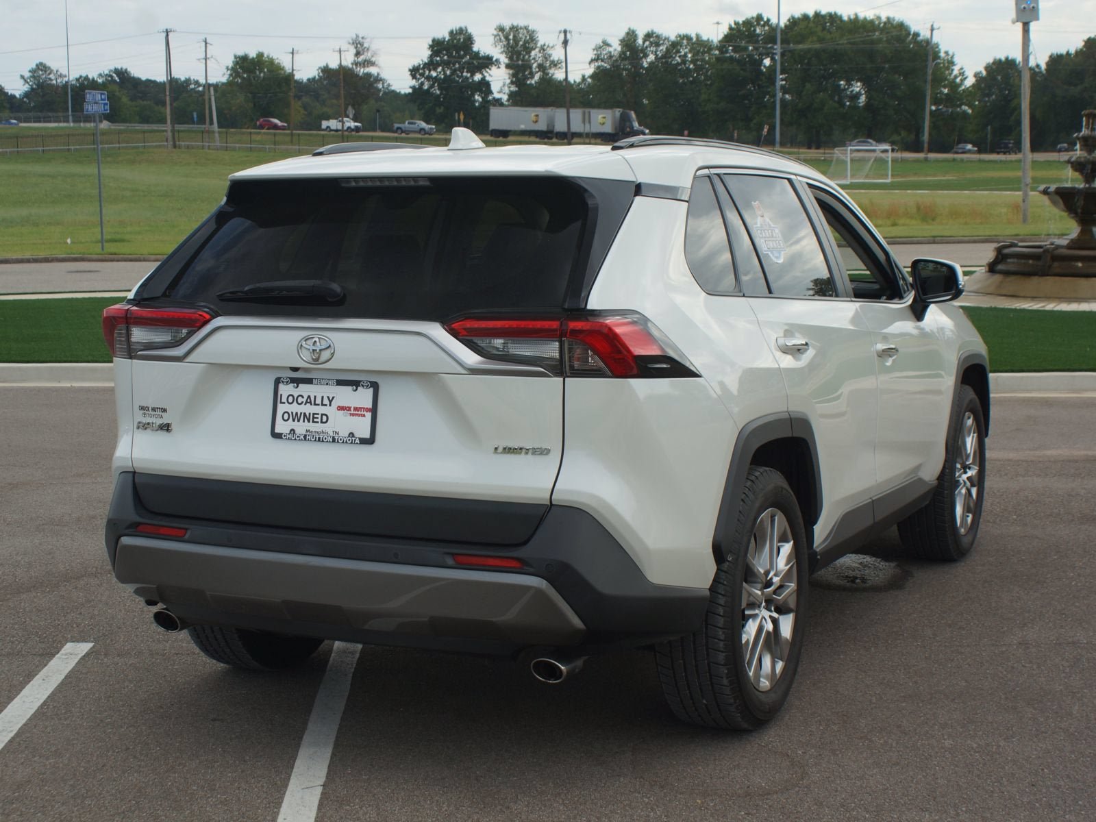 Used 2019 Toyota RAV4 Limited w/ Advanced Technology Package FWD image 23