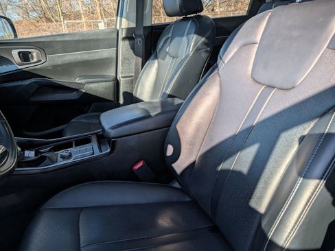 Used 2021 Kia Sorento S w/ Panoramic Sunroof Package image 20