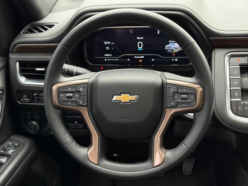 Used 2024 Chevrolet Suburban High Country AWD/4WD image 22
