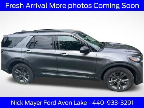 Used 2025 Ford Explorer Active w/ Active Comfort Package AWD/4WD image 5