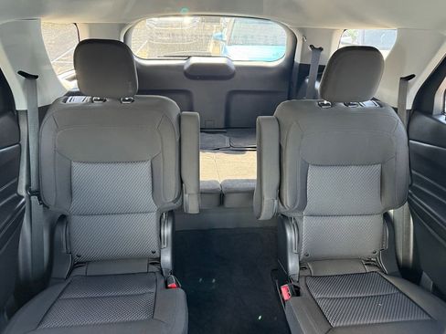 Used 2023 Ford Explorer XLT image 21