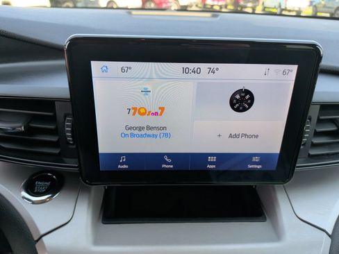 Certified 2023 Ford Explorer XLT AWD/4WD image 10