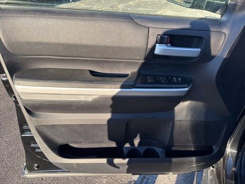 Used 2015 Toyota Tundra SR image 14