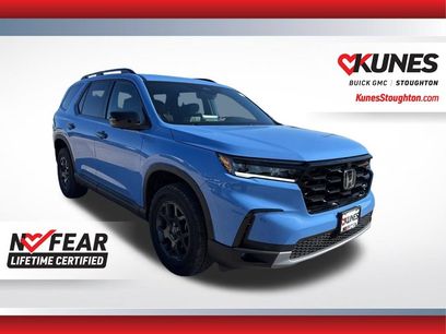 Used 2025 Honda Pilot TrailSport