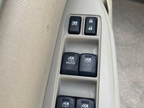 Used 2013 Subaru Outback 2.5i Premium AWD/4WD image 15