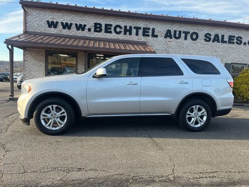 Used 2012 Dodge Durango SXT image 1