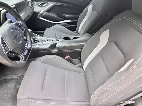 Used 2017 Chevrolet Camaro SS RWD image 10