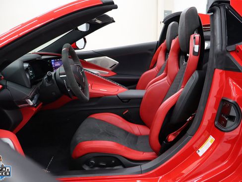 Used 2023 Chevrolet Corvette Stingray Premium Conv w/ Z51 Performance Package RWD image 11