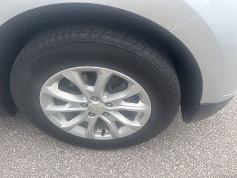 Used 2019 Chevrolet Equinox LT image 14