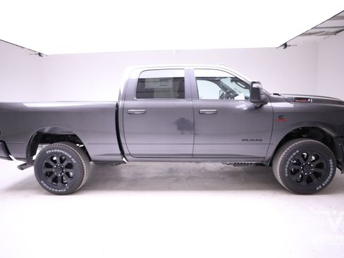 Used 2024 RAM 2500 Big Horn w/ Night Edition image 6
