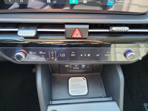 New 2026 Kia Sportage SX AWD/4WD image 33