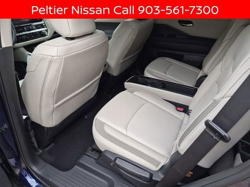 New 2026 Nissan Pathfinder SL w/ SL Premium Package FWD image 12